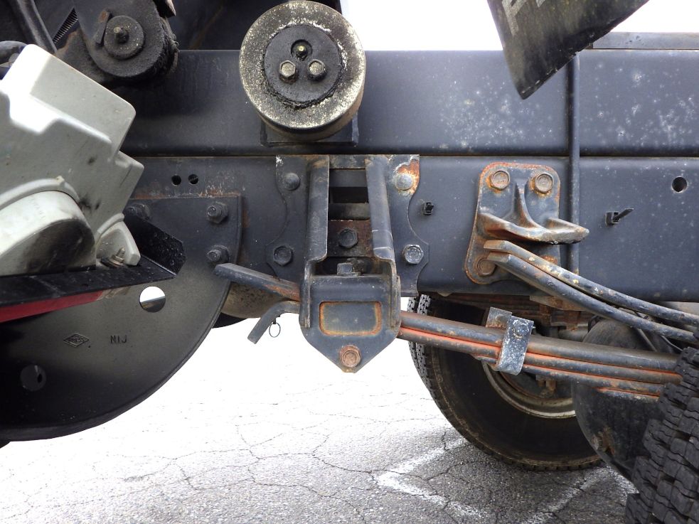 いすゞ フォワード 2RG-FRR90S2(2WD)の写真5