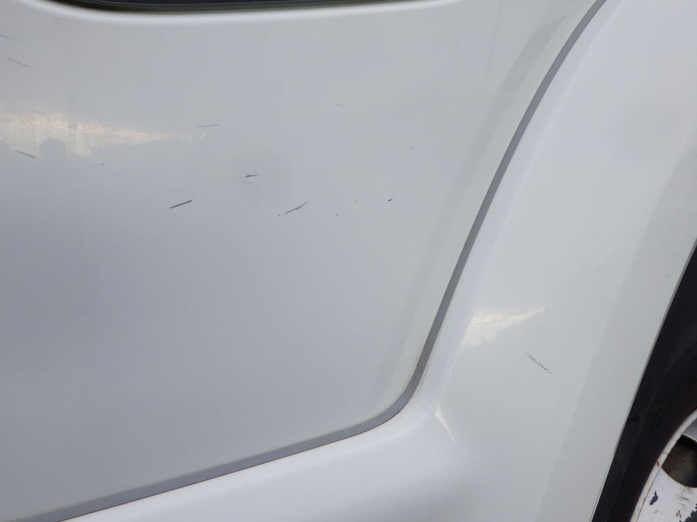 助手席側ドアにキズがあります。|いすゞ フォワード 2RG-FRR90S2(2WD)の写真19