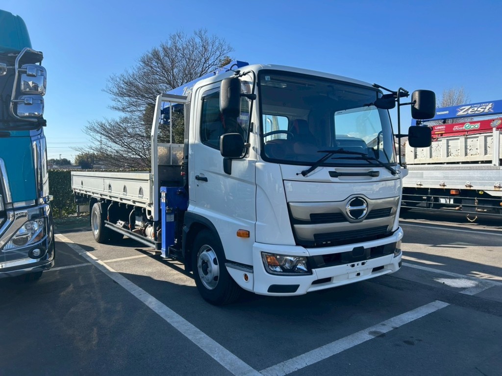 日野 レンジャー 2KG-FC2ABA(2WD)の写真2