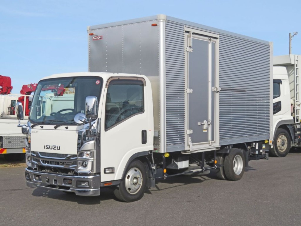 いすゞ エルフ 2RG-NMR88AN(2WD)の写真1