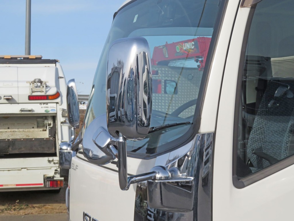 いすゞ エルフ 2RG-NMR88AN(2WD)の写真21