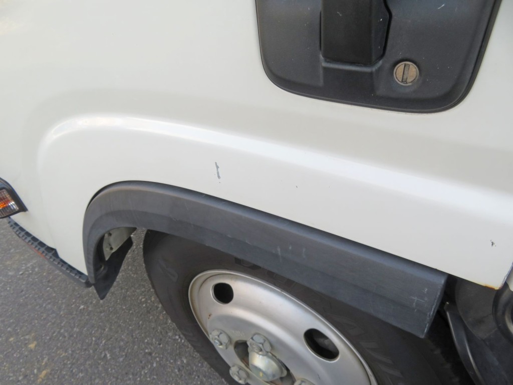 いすゞ エルフ 2RG-NMR88AN(2WD)の写真33