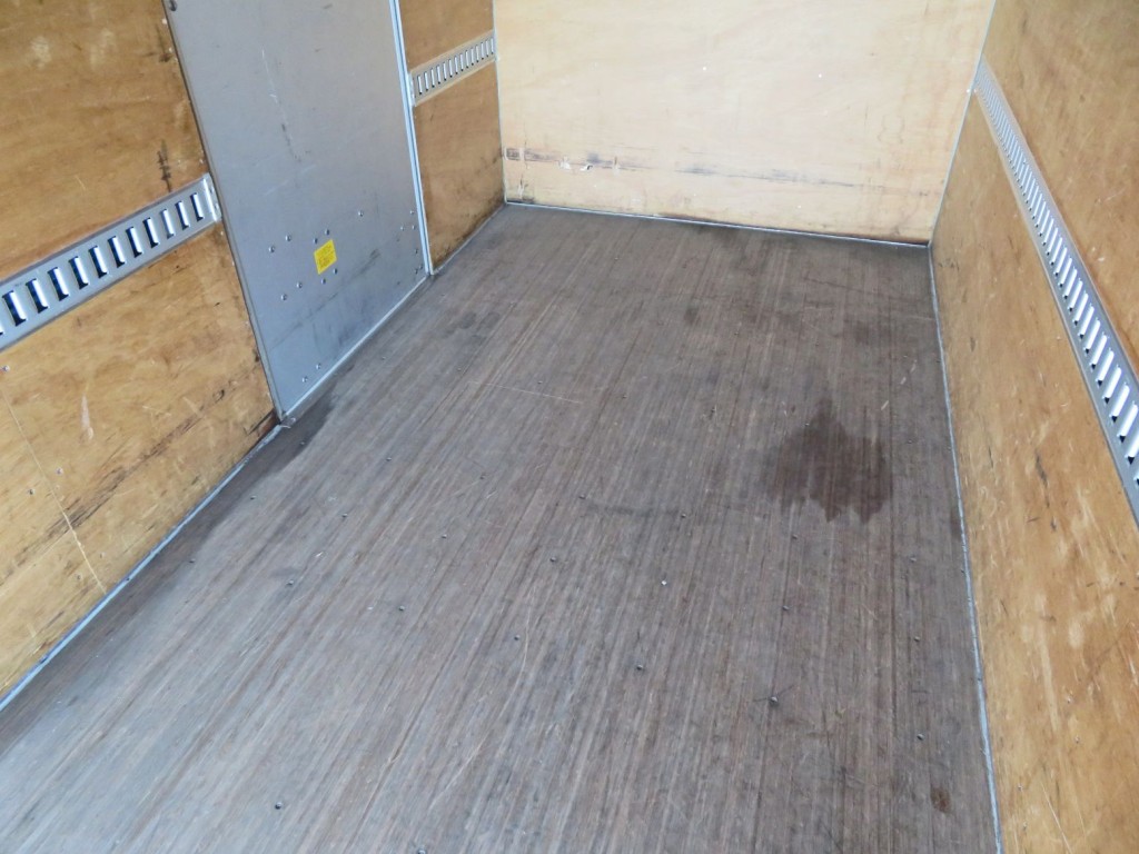 いすゞ エルフ 2RG-NMR88AN(2WD)の写真43