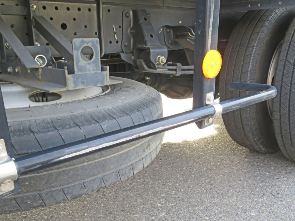 いすゞ エルフ 2RG-NMR88AN(2WD)の写真47