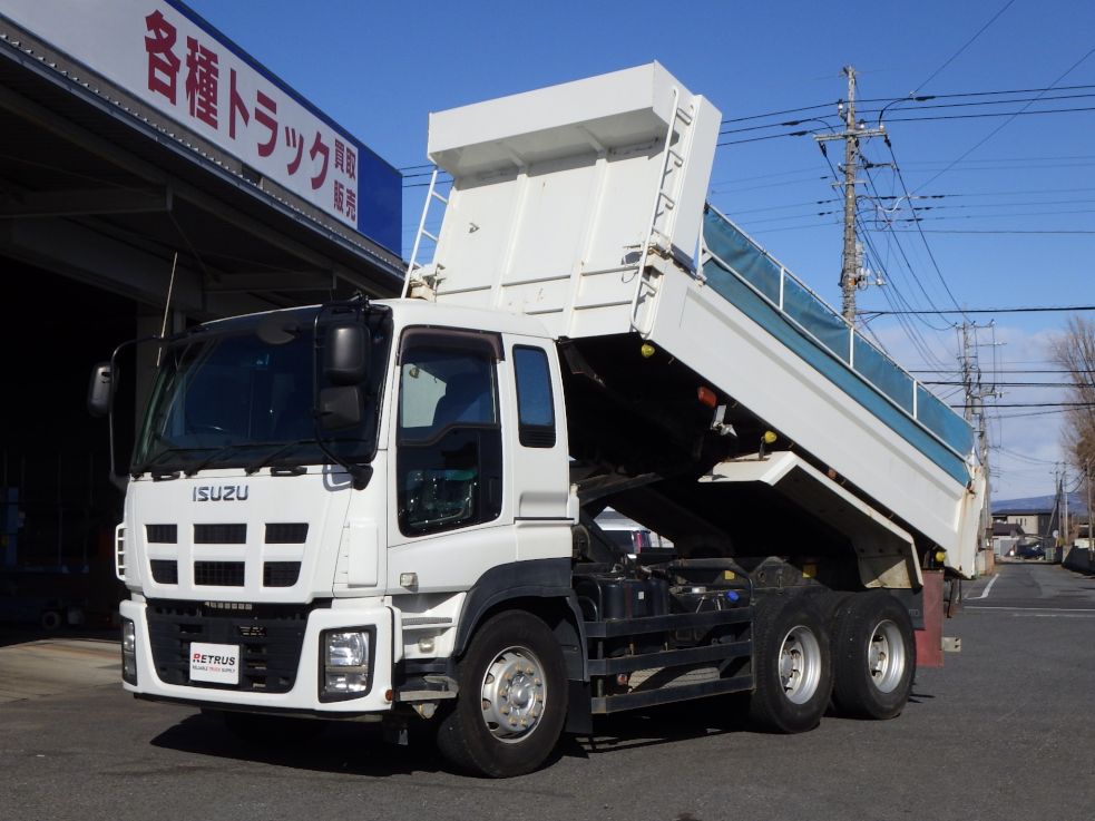 いすゞ ギガ QKG-CXZ77ATの写真1