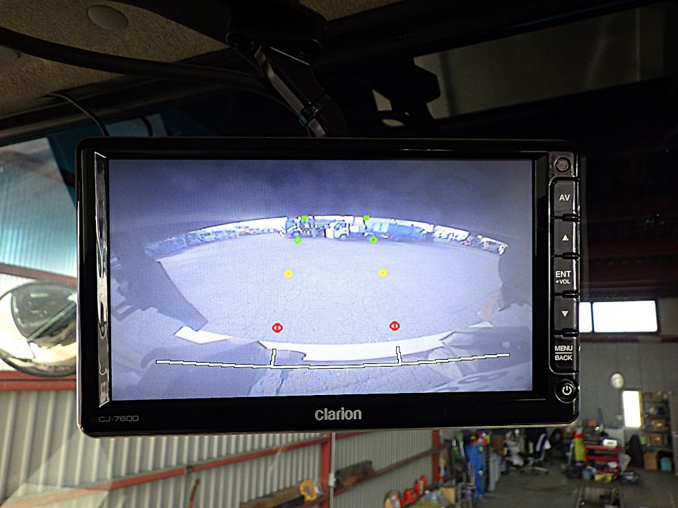 液晶バックモニター付きです。|いすゞ ギガ QKG-CXZ77ATの写真16