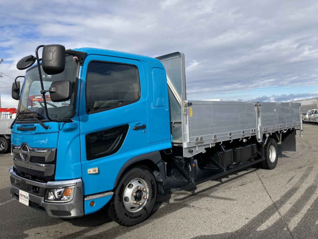 程度良好な4トン標準幅アルミ平ボデーです。|日野 レンジャー 2KG-FD2ABA(2WD)の写真1