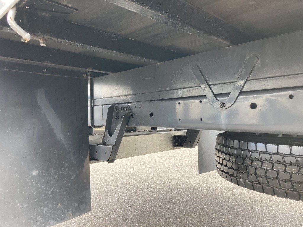 シャーシとネタの状態です。|日野 レンジャー 2KG-FD2ABA(2WD)の写真8