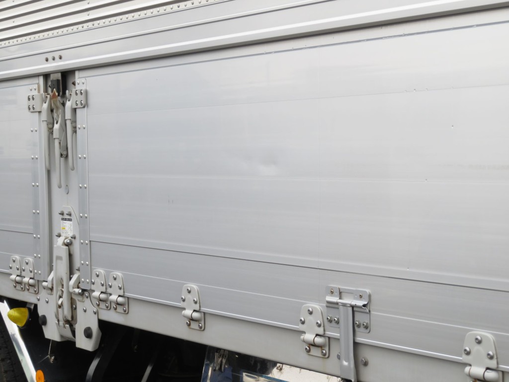 いすゞ ギガ 2PG-CYL77Cの写真14