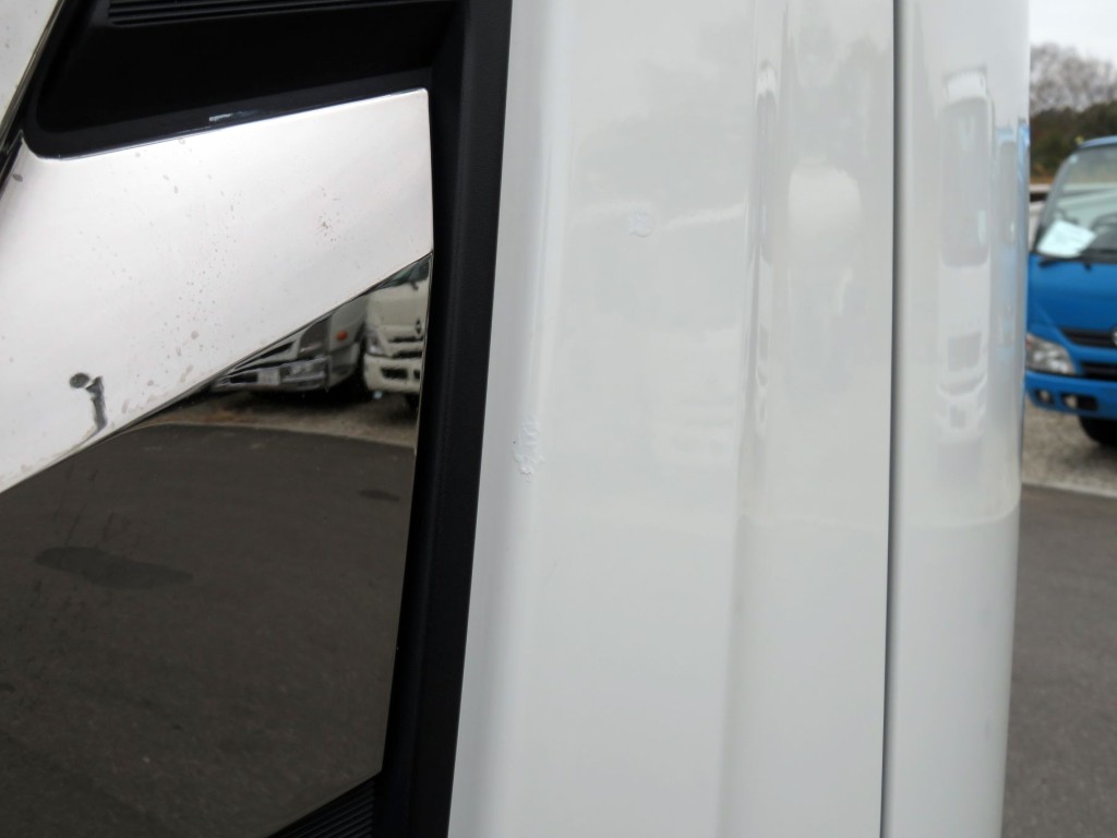 いすゞ ギガ 2PG-CYL77Cの写真30