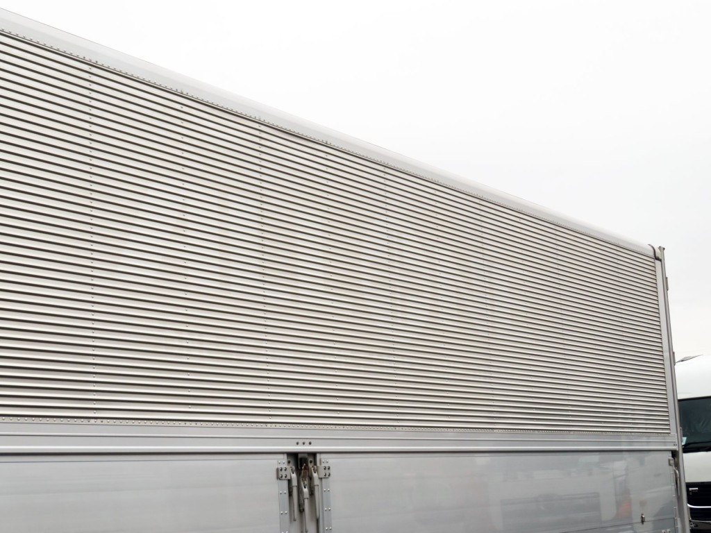 いすゞ ギガ 2PG-CYL77Cの写真37