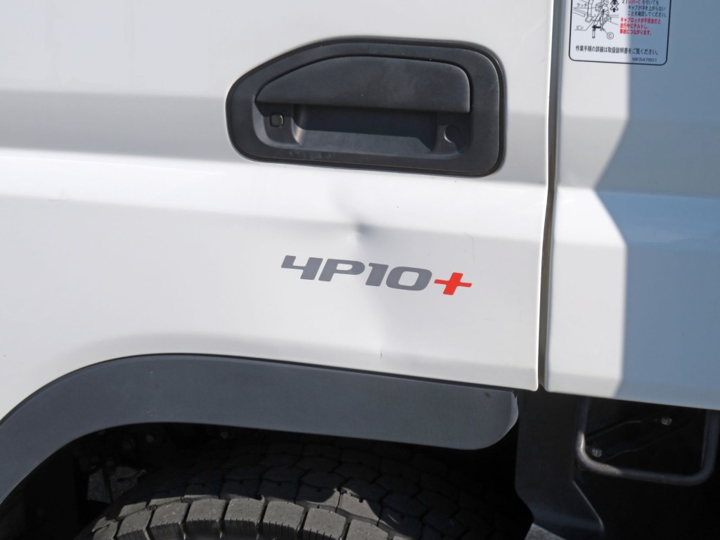 助手席ドアにヘコミがあります。|三菱 キャンター 2PG-FEB80(2WD)の写真14