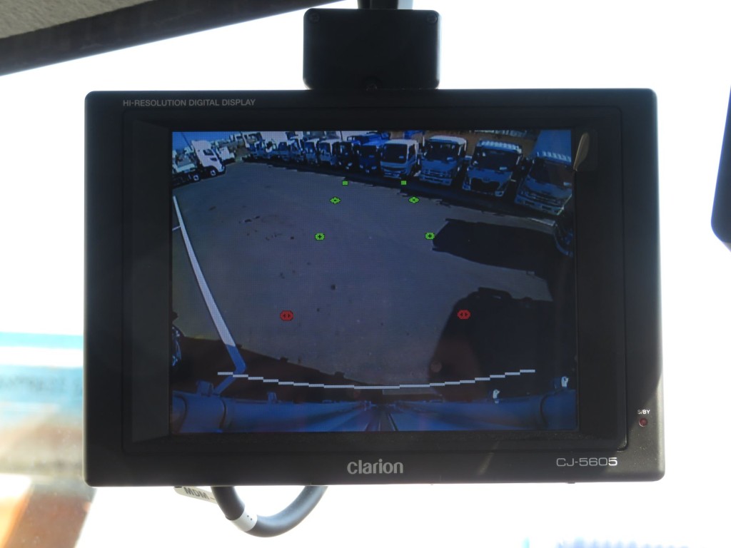 液晶バックモニター付きです。|三菱 キャンター 2PG-FEB80(2WD)の写真20