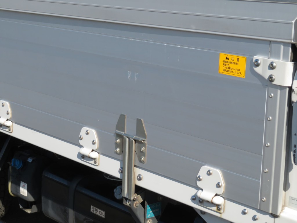 運転席側あおりにキズがあります。|三菱 キャンター 2PG-FEB80(2WD)の写真32