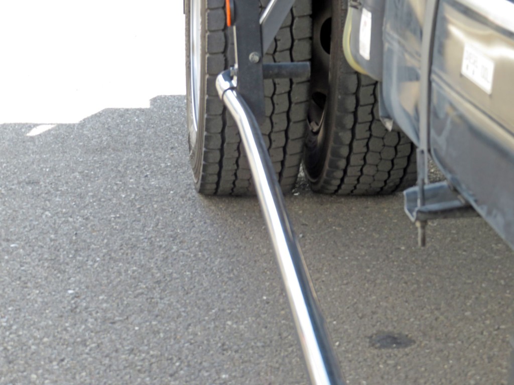 運転席側サイドバンパーに曲がりがあります。|三菱 キャンター 2PG-FEB80(2WD)の写真34