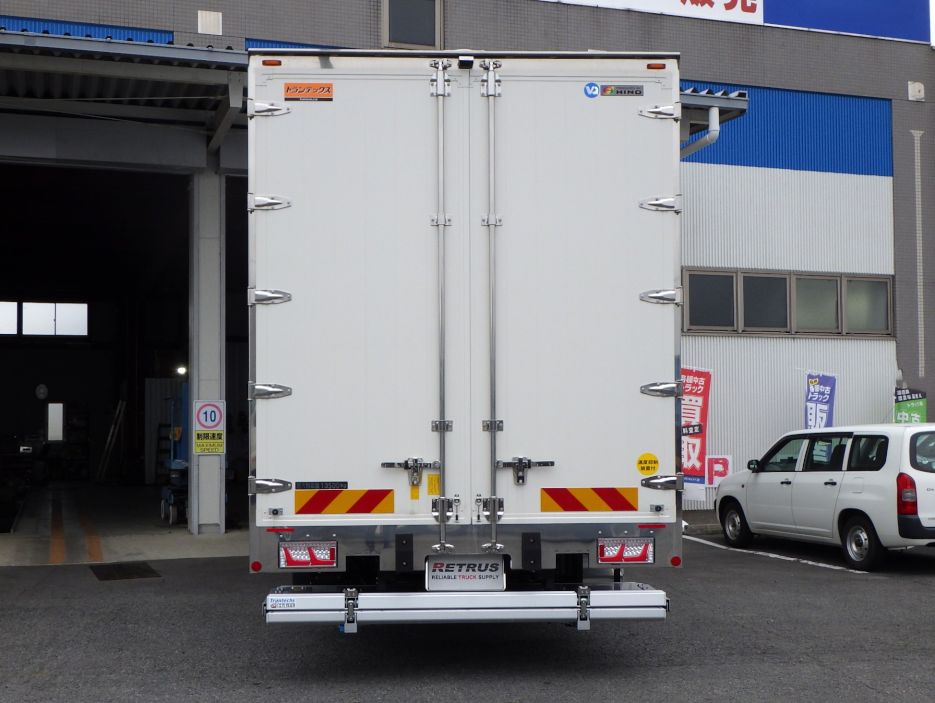 門口周りはステンレス製です。|日野 プロフィア 2DG-FW1AHCの写真8