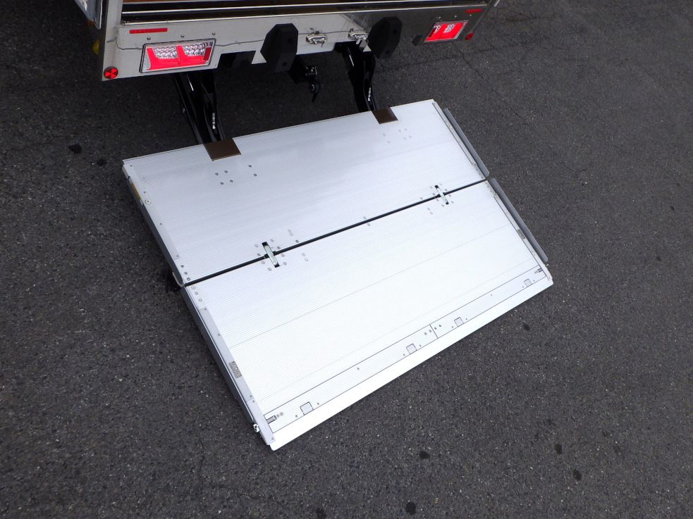 ゲートのステージ状態です。|日野 プロフィア 2DG-FW1AHCの写真11