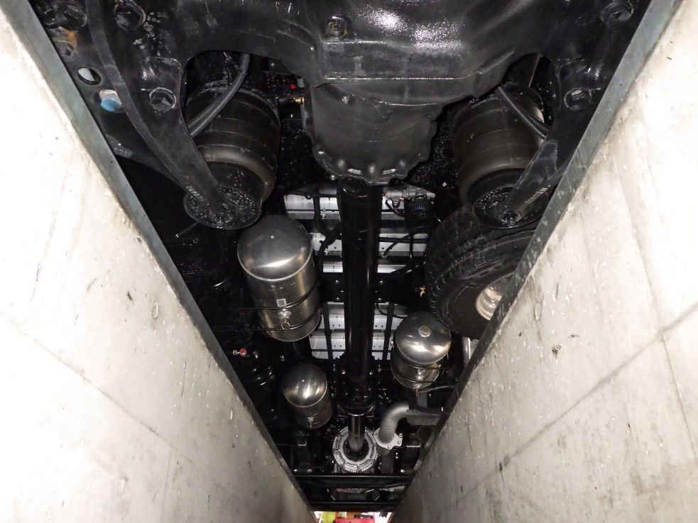 日野 プロフィア 2DG-FW1AHCの写真33