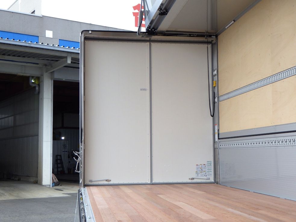 リヤ扉裏側の状態です。|日野 プロフィア 2DG-FW1AHCの写真43