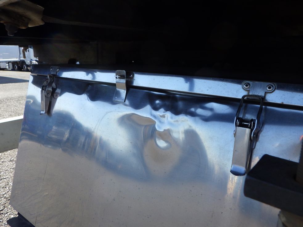 工具箱にヘコミがあります。|三菱 ファイター PDG-FK61Fの写真40