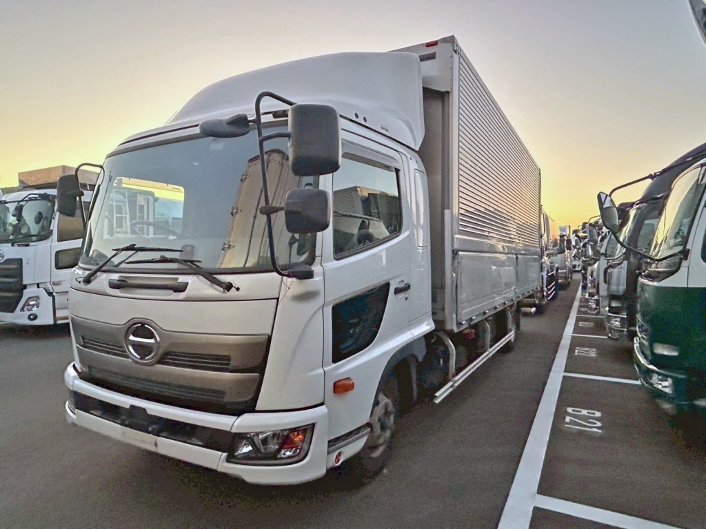 日野 レンジャー 2PG-FD2ABG(2WD)の写真1