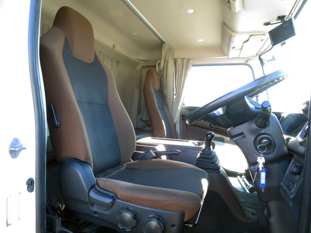 日野 レンジャー 2PG-FD2ABG(2WD)の写真6