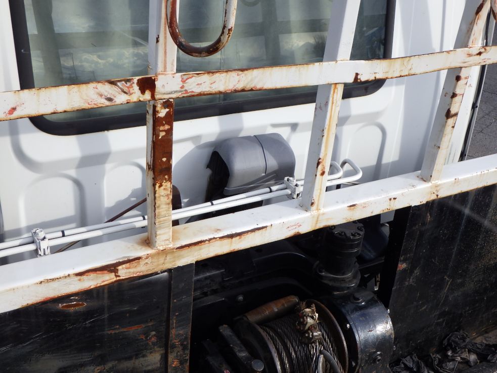 トリイにキズ・サビ・曲がりがあります。|いすゞ フォワード KL-FSR33K4Rの写真46