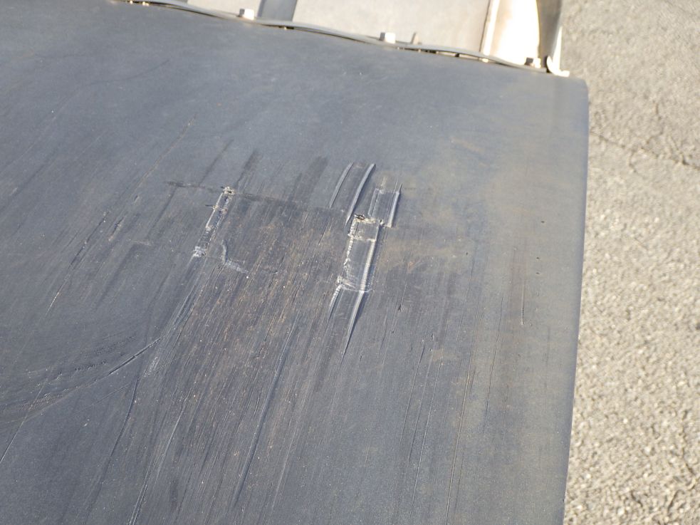 左右のリヤフェンダーにスレがあります。|日野 プロフィア QPG-SH1EDDGの写真27