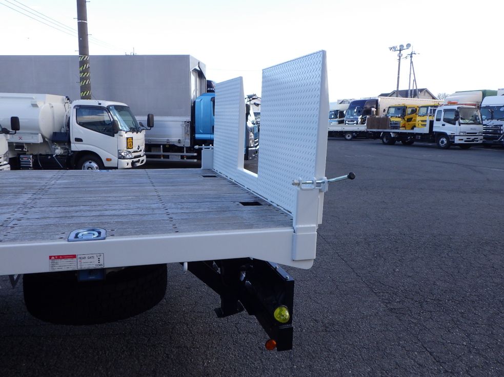 ゲートの格納状態です。|三菱 ファイター 2KG-FK62FZの写真15