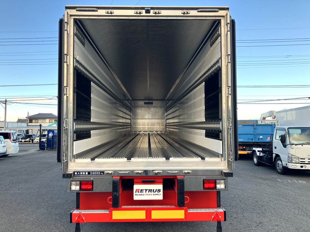 門口周りはステンレス製です。|トレクス  VFR342DFの写真5