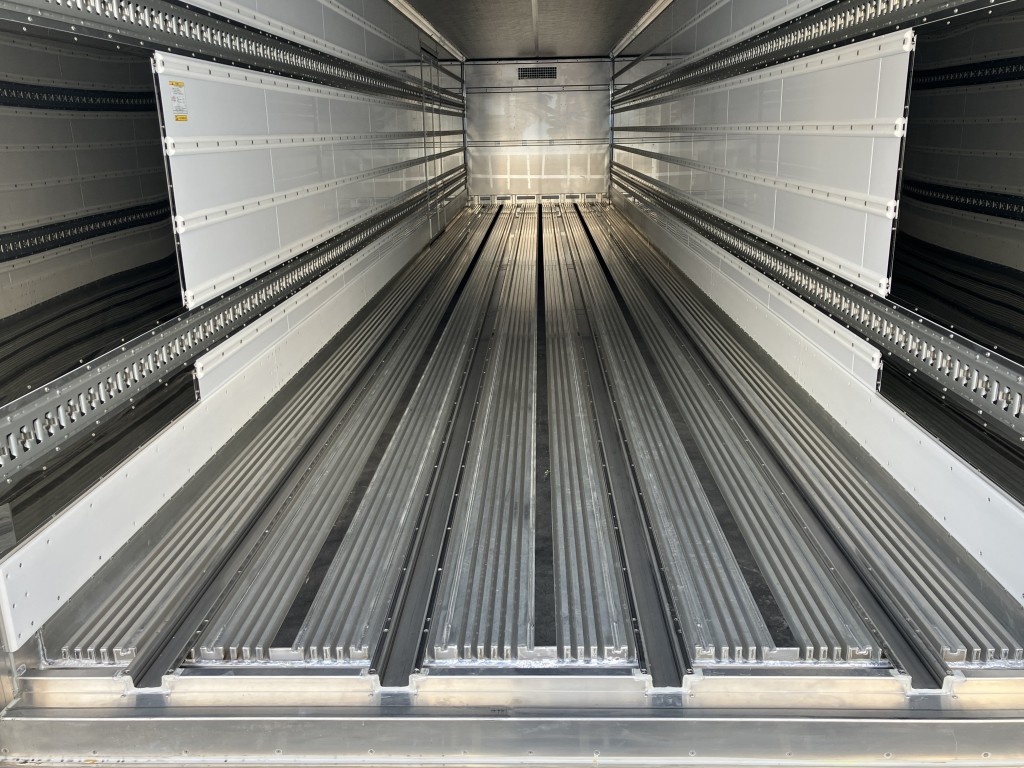 床はI型キーストン、ジョルダー4列付きです。|トレクス  VFR342DFの写真6