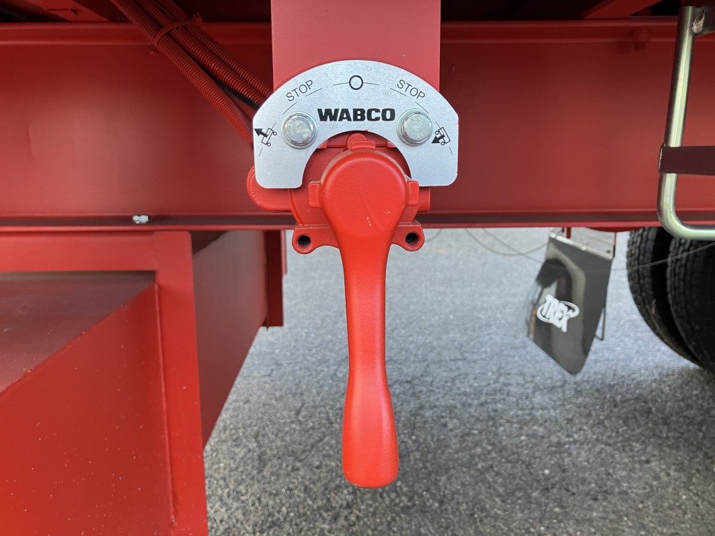 車高調整レバーです。|トレクス  VFR342DFの写真16