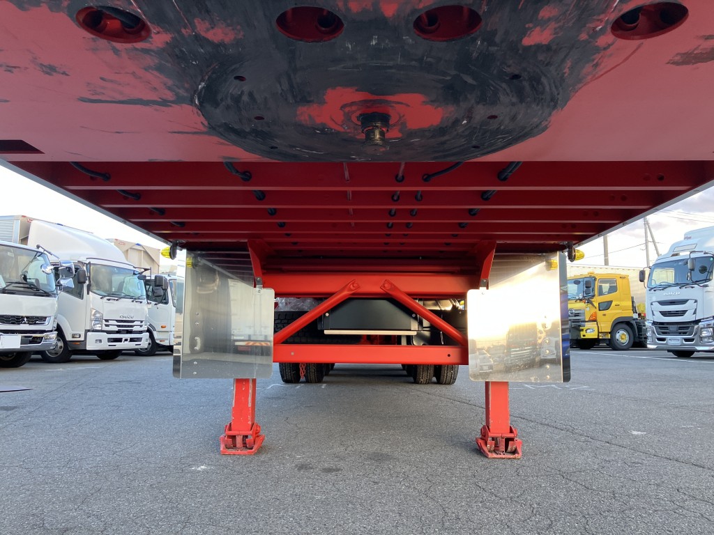 泥除けはステンレス製です。|トレクス  VFR342DFの写真20