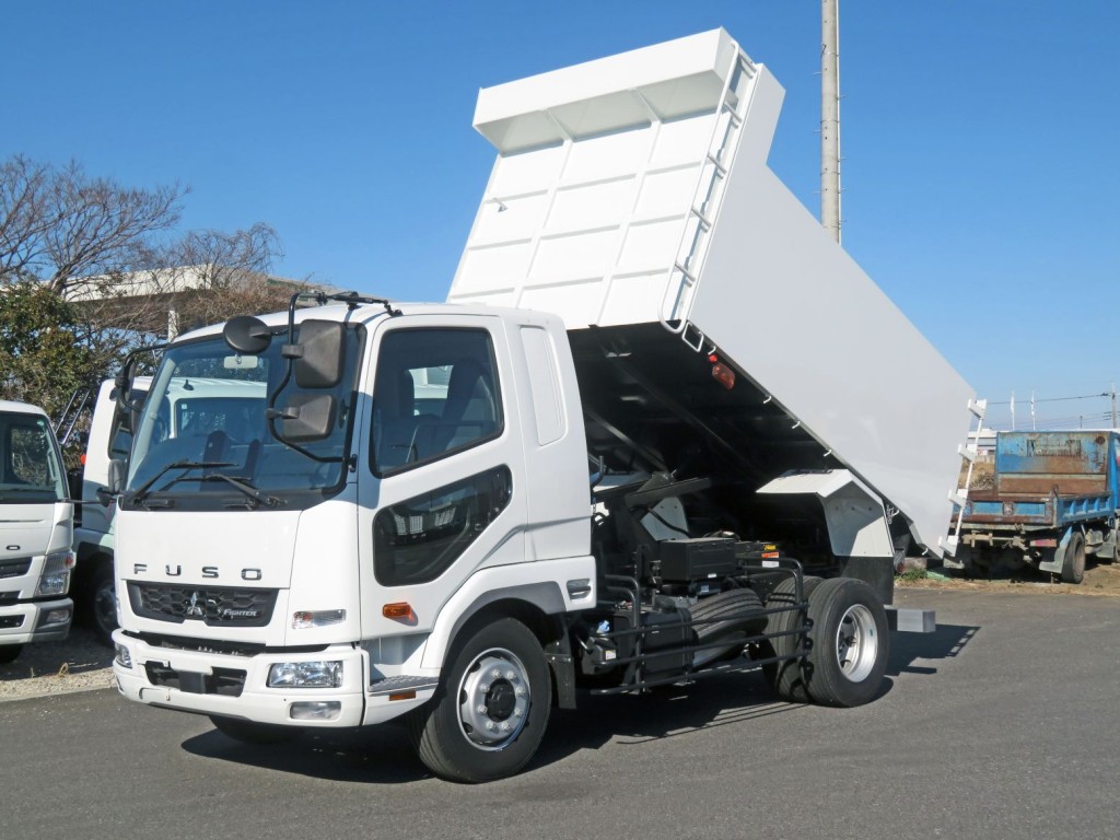 三菱 ファイター 2KG-FK62FZの写真1