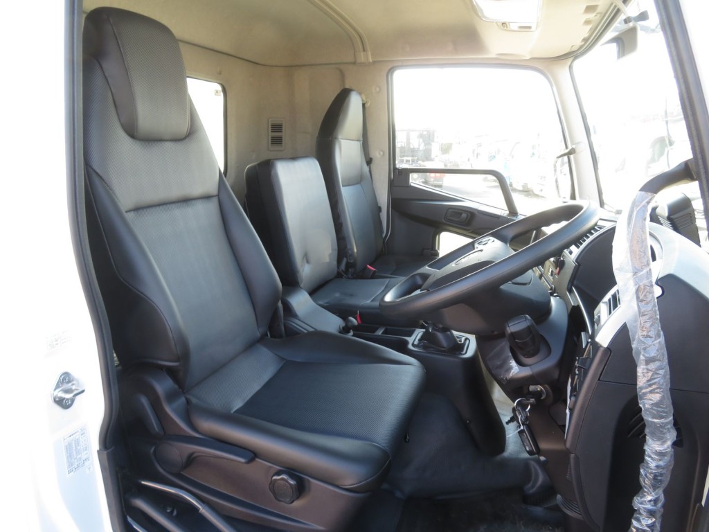 三菱 ファイター 2KG-FK62FZの写真6