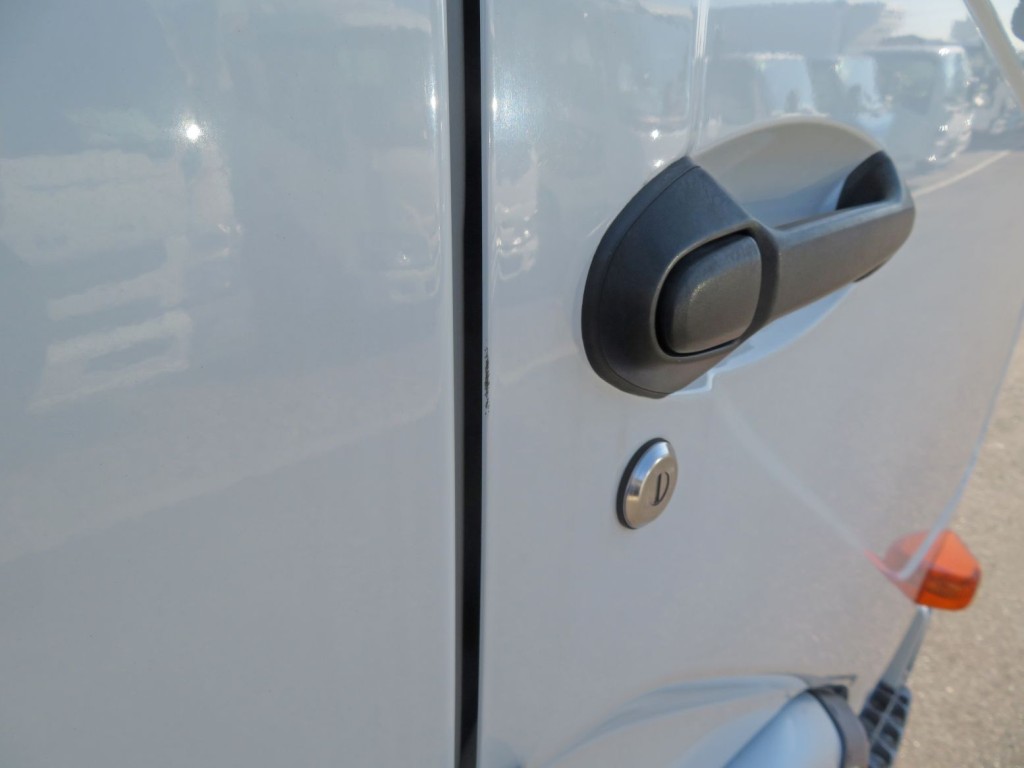 三菱 ファイター 2KG-FK62FZの写真20