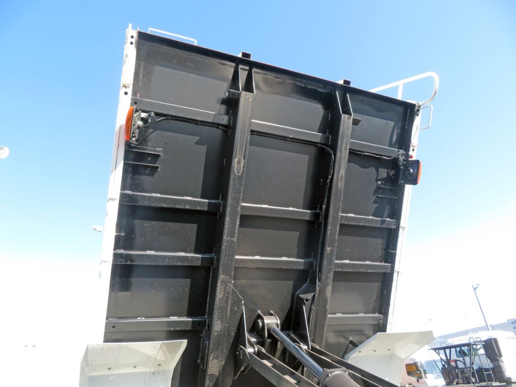 三菱 ファイター 2KG-FK62FZの写真30