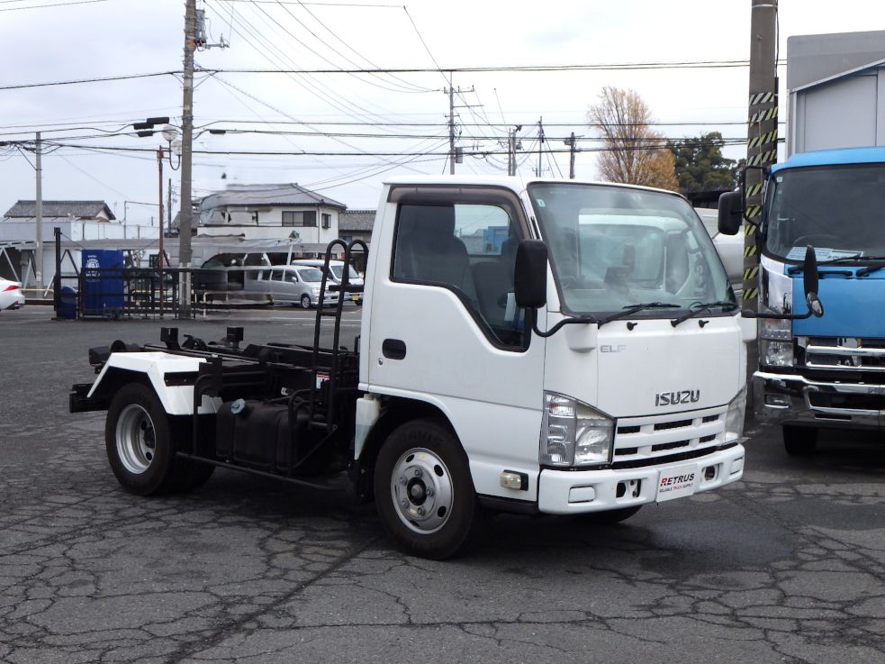 いすゞ エルフ TKG-NKR85AN(2WD)の写真2