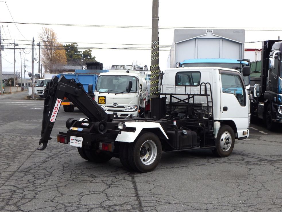 いすゞ エルフ TKG-NKR85AN(2WD)の写真4