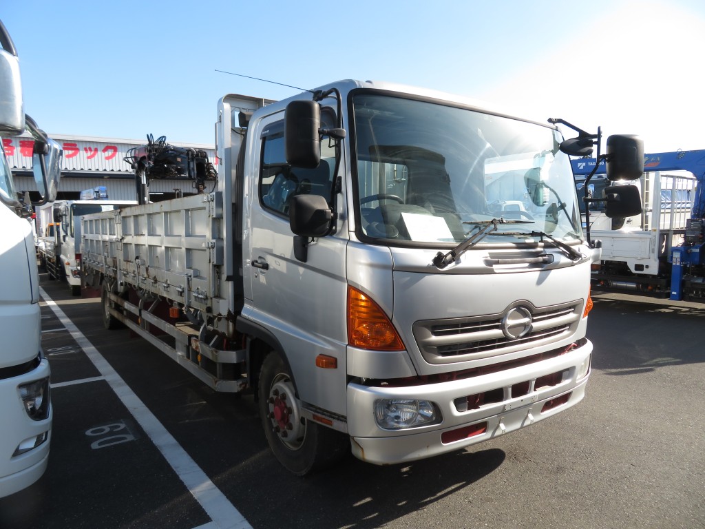 日野 レンジャー QKG-FJ7JSAAの写真2