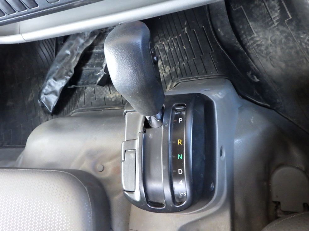 A/Tです。|日野 デュトロ TKG-XZU710M(2WD)の写真13