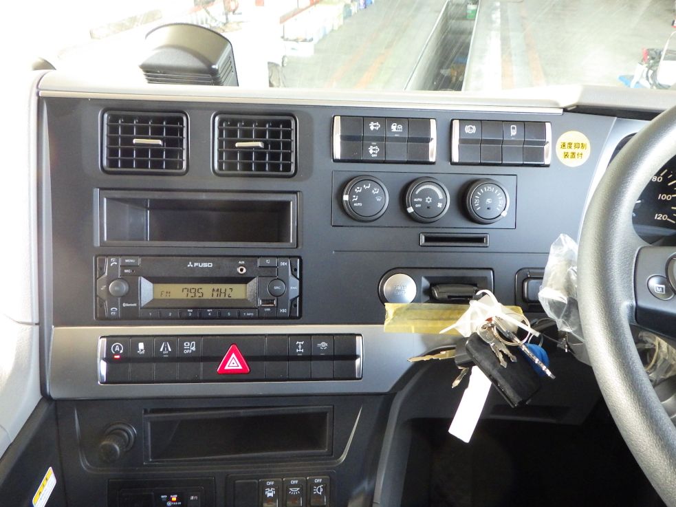 パネル周りの状態です。|三菱 スーパーグレート 2PG-FS74HZの写真19