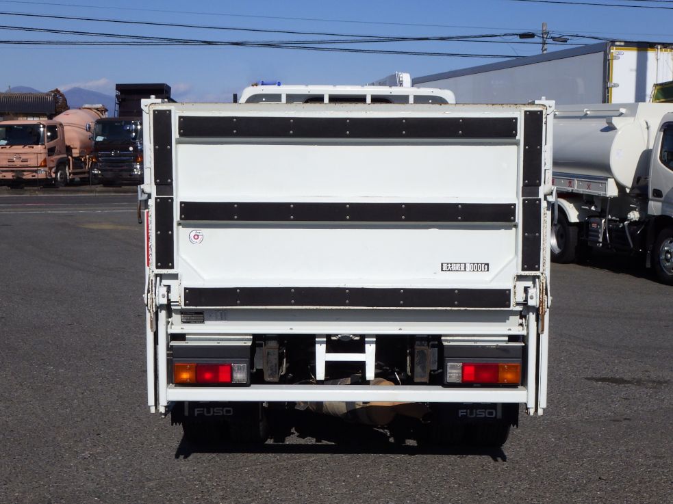 三菱 キャンター TPG-FBA50(2WD)の写真8