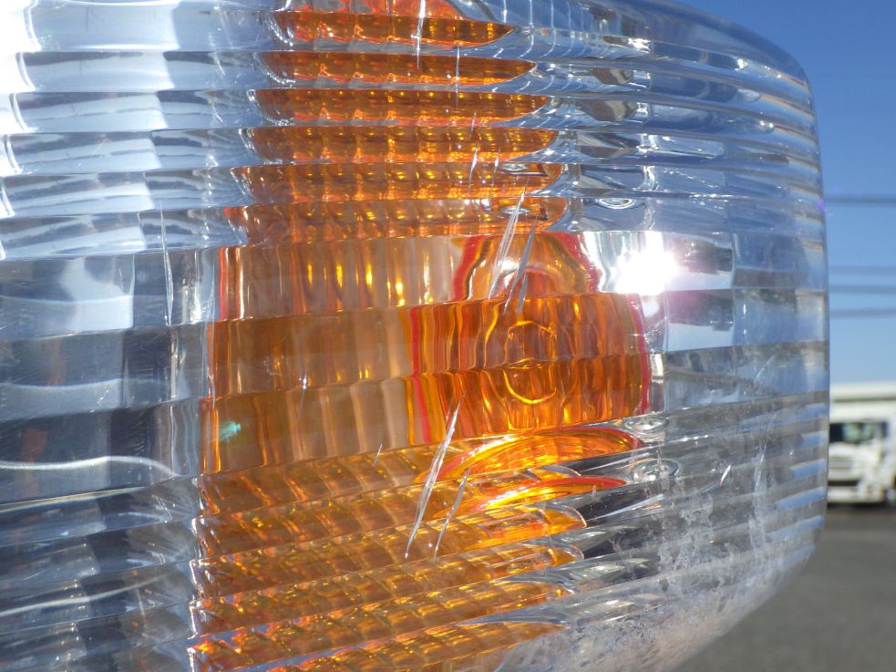 助手席側レンズにヒビがあります。|三菱 キャンター TPG-FBA50(2WD)の写真26