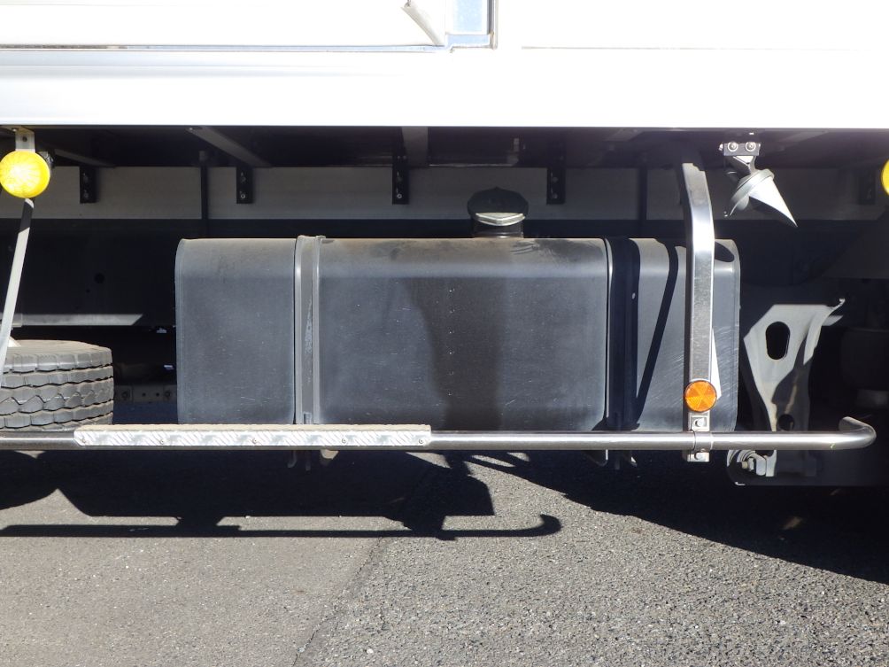 燃料タンクは200Lです。|日野 レンジャー 2KG-FD2ABG(2WD)の写真16