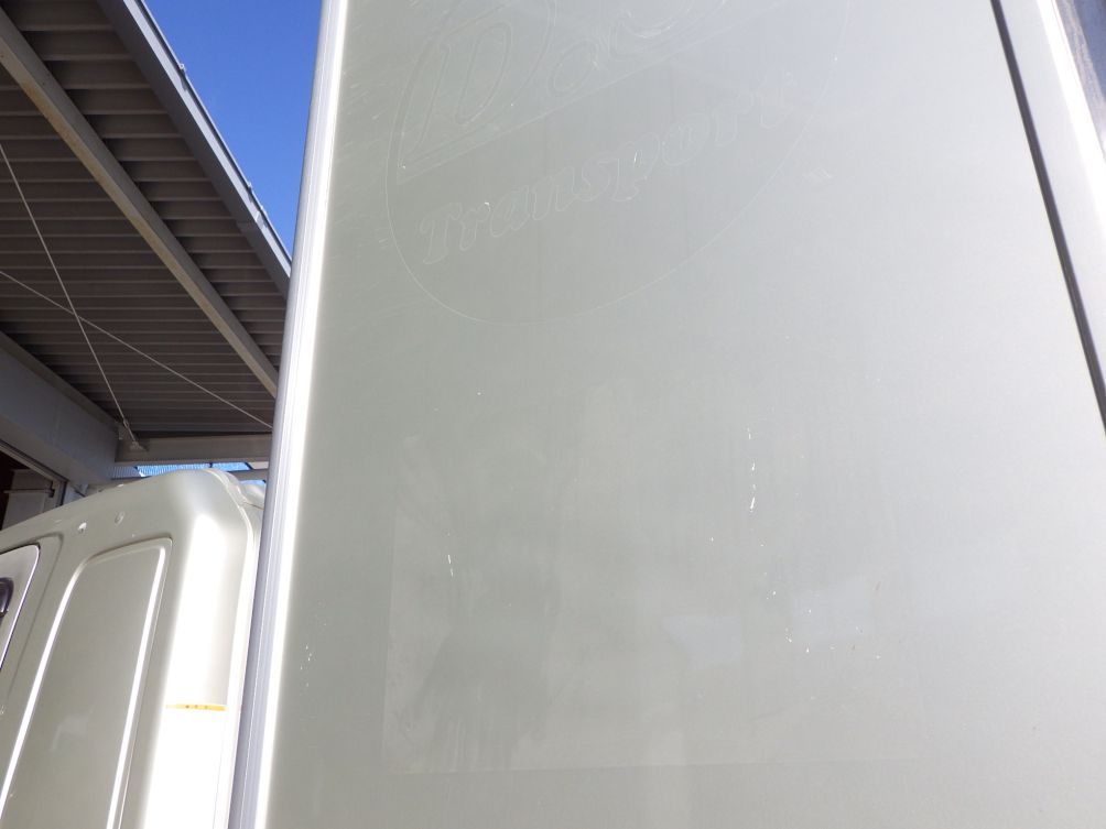 ボディーの両サイドに看板跡があります。|日野 レンジャー 2KG-FD2ABG(2WD)の写真30