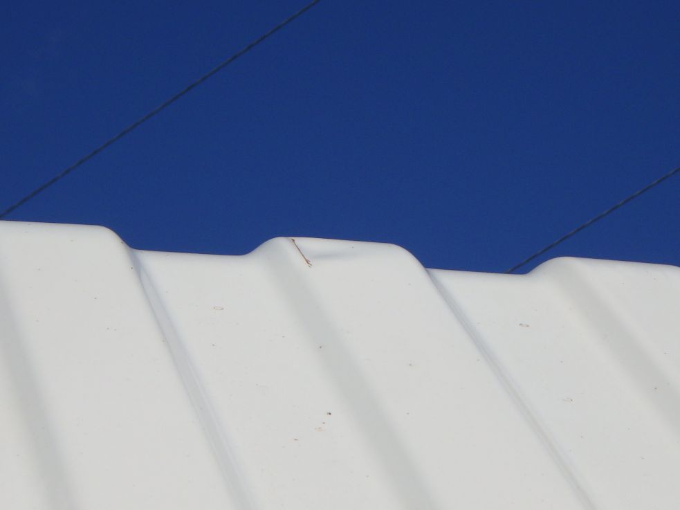 ルーフ後方にキズ・サビ・ヘコミがあります。|いすゞ フォワード TKG-FRR90S2(2WD)の写真27