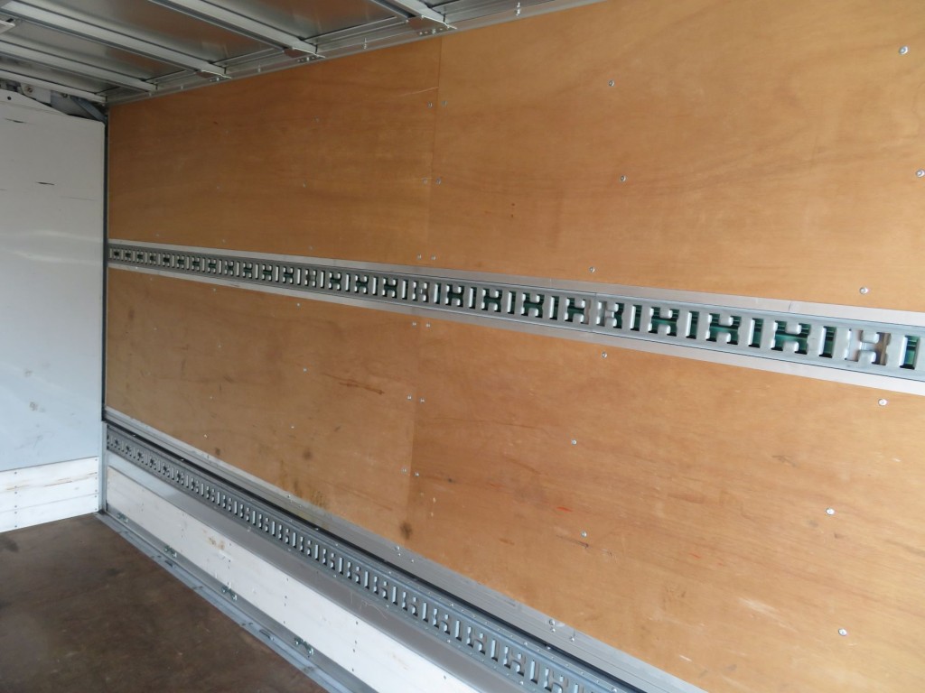 三菱 キャンター TPG-FEA50(2WD)の写真18