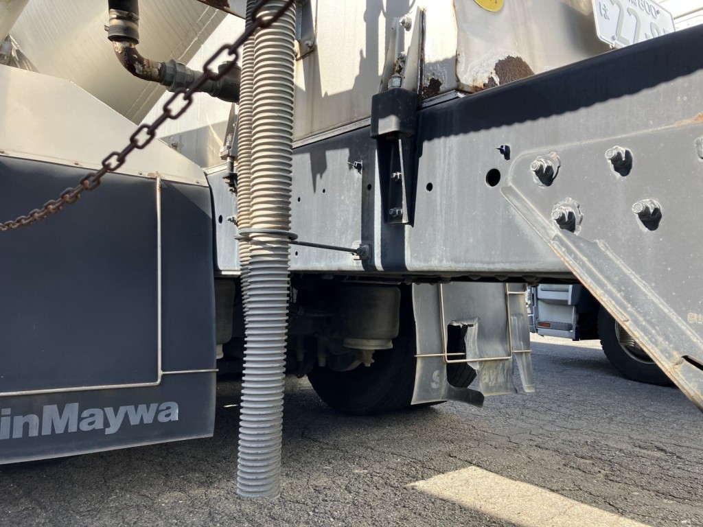 いすゞ ギガ QKG-CYL77Aの写真8