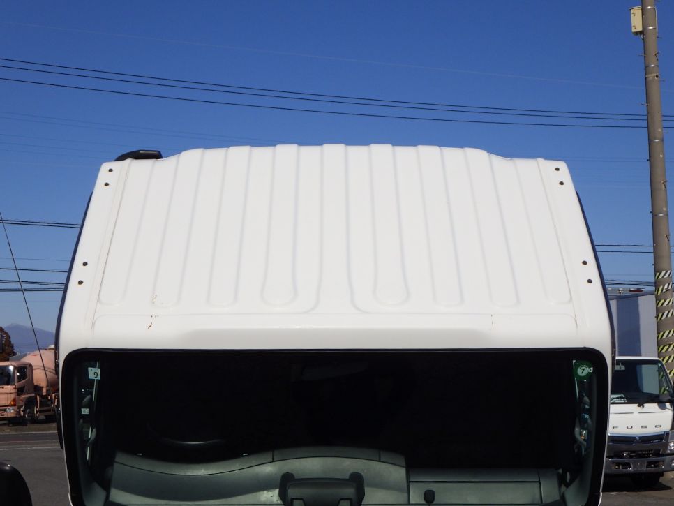 いすゞ エルフ 2RG-NNR88AR(2WD)の写真14